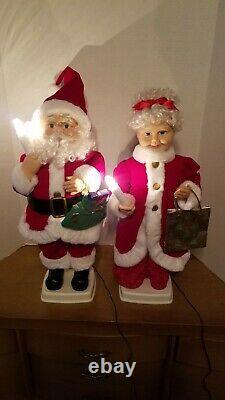 1990 Elco Motionette Santa Claus And Mrs. Claus 24 Motorized Figures in Box