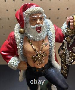 2001 WWF/WWE Danbury Mint Santa Claus Figure Wrestling. VERY RARE