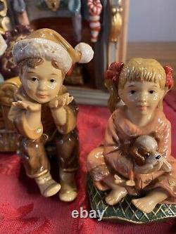 2002 CHRISTMAS SANTA SCENE Porcelain Figures Grandeur Noel Holiday Mantle Gift