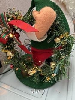 2003 Annalee 12 Santa & Mrs. Claus Figures Set Santa Wreath Lights Up