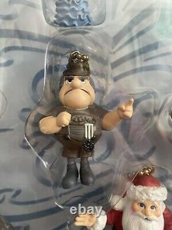 2004 Memory Lane SANTA CLAUS IS COMIN TO TOWN Holiday Clip On Collection