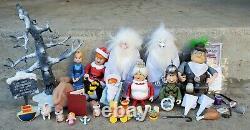 2004 Santa Claus Is Coming To Town Action Figure Set
