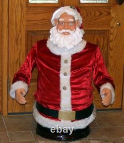 2005 GEMMY Life Size 5ft 60 Animated Christmas Singing Dancing Santa Claus
