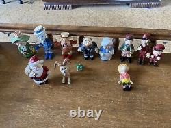 2006 Neca The Year Without A Santa Claus Loose Figurines 10 Pieces