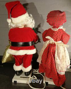 24 Inch Holiday Time Mr And Mrs Clause Animated Holiday Figure 1986