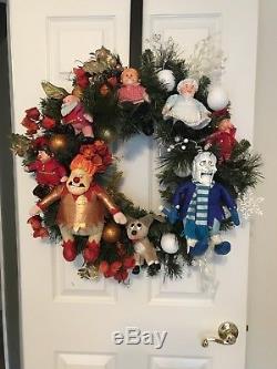 A Year without a Santa Claus Inspired Light-Up Christmas Wreath Heat/Snow Miser