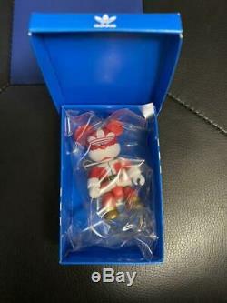 Adidas Qee Figure Toy2R Santa Claus Christmas limited edition