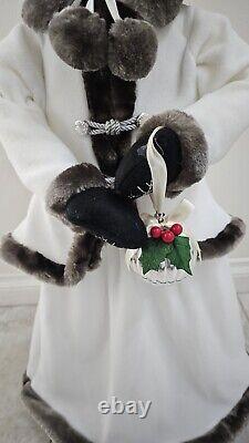 African American Mrs Santa Claus 33 Winter White Christmas Fur Trim Figure