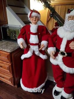 Animated Life Size 5 Foot Mrs Santa Claus & Santa Claus Sings & Dances Christmas