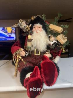 Bombay & Company LG Sitting Santa Claus Figurine Doll with Elves + Gifts EUC