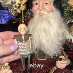 Bombay & Company LG Sitting Santa Claus Figurine Doll with Elves + Gifts EUC