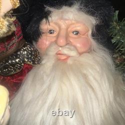 Bombay & Company LG Sitting Santa Claus Figurine Doll with Elves + Gifts EUC