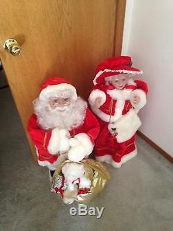 Christmas Animated Santa Claus And Mrs. Claus Beautiful Set