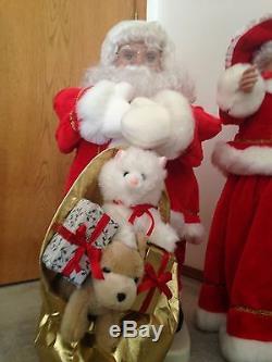 Christmas Animated Santa Claus And Mrs. Claus Beautiful Set