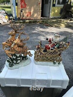 Christmas Decor Heritage Mint Porcelain Santa Sleigh And Reindeer Figurines Set