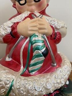 Christmas Hand Painted Ceramic Atlantic Mold Mr And Mrs Santa Claus Figures