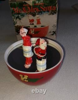 Christmas Mr. And Mrs. Santa Claus Dancing /Ice Skating Music Box Rare Vintage