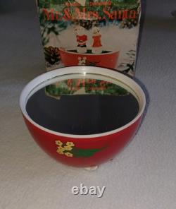 Christmas Mr. And Mrs. Santa Claus Dancing /Ice Skating Music Box Rare Vintage