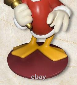 Disney 2006 Donald Duck Big Fig Statue Santa Claus 16 Garden Fab 5