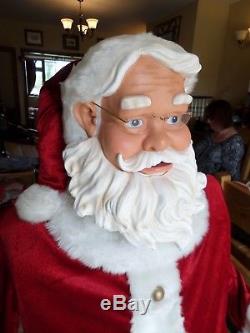 Gemmy Santa Claus Father Christmas Singing and Dancing. 5ft Tall Karaoke Figure