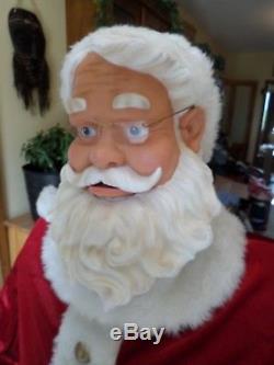 Gemmy Santa Claus Father Christmas Singing and Dancing. 5ft Tall Karaoke Figure