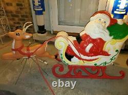 Grand Venture Santa Claus Sleigh With Reindeer Christmas Blow Mold Lighted