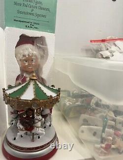 HUGE CHRISTMAS LOT Sam Inc. Mr&Mrs Santa Claus Bobblehead AND GLOBES ALL WORK