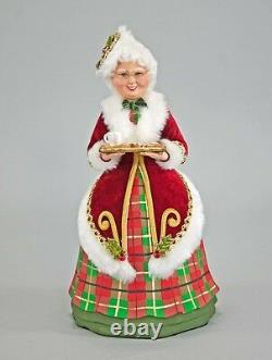 Katherine's Collection Traditional Mrs Santa Claus cookies Tartan red green 13