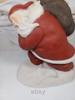 Ken Memoli The Legend of Santa Claus Statue Christmas Spirit Through The Snow 10