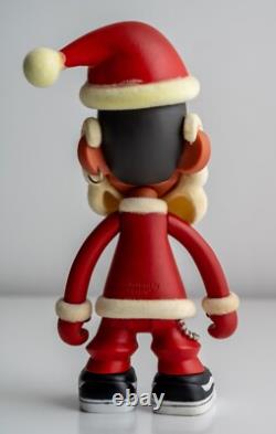 Kidrobot Estate MERRY X'MAS X'MAS SPECIAL SANTA CLAUS 5.5 + Tee Shirt Rare