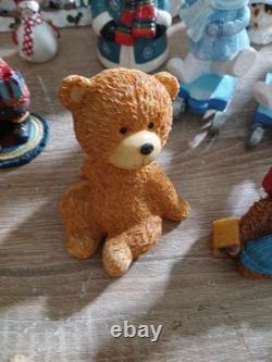 LOT of 33 Vintage VTG Santa Claus Figures Snowmen And Bears/ Merry Christmas