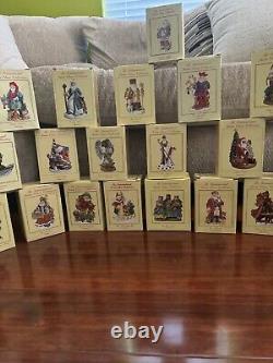 Lot (35X) International Santa Claus Collection Figurines -Orig Boxes