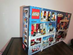 Lot LEGO 10263 Winter Village Fire Station with Mini Figures Santa Elf Mrs. Claus