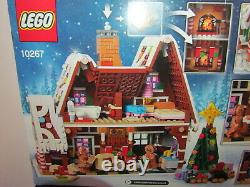 Lot LEGO 10267 Winter Village Gingerbread House Mini Figures Santa Elf Mrs. Claus