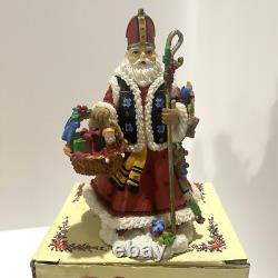 Lot of 13 Santa Figurines From The International Santa Collection Christmas