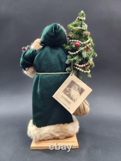 Lynn Haney 2006 Collection Santa Claus Holiday Visitor Presents Christmas