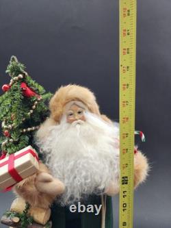 Lynn Haney 2006 Collection Santa Claus Holiday Visitor Presents Christmas