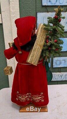 Lynn Haney Folk Art Good Tidings Santa Claus Figure 25 Signed