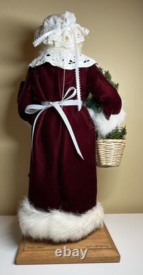 Lynn Haney Mrs. Santa Claus 18 character doll figure vintage 1991