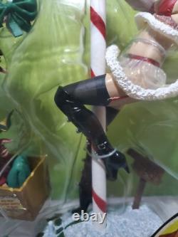 McFarlane Toys' Twisted X-Mas Mrs. Claus Blond Variant Exclusive