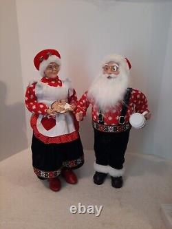 Mr. And Mrs Santa Claus 18 Resin/ Ceramic Figures. Very Unique