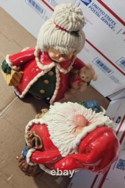 Mr & Mrs Claus Vintage Kirkland's Clause & Co. Christmas Ceramic Figurines 13
