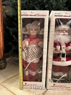 New Vintage ELCO Motion-ettes of Christmas Santa and Mrs. Claus with candle