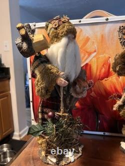 Old World Woodland style Santa Claus figurines