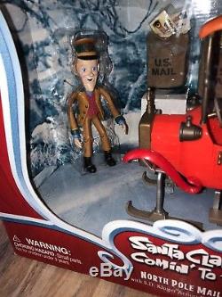 On SALE! NIB Memory Lane SANTA CLAUS Is Coming To Town Figures Mail Truck 2004