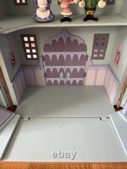 Playing Mantis Series 1 Rudolph Red Nosed Reindeer Santa's Castle Display Set