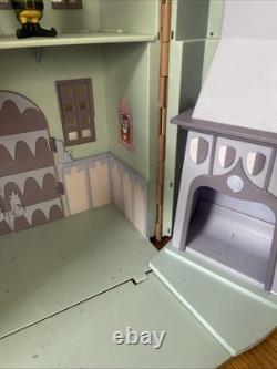 Playing Mantis Series 1 Rudolph Red Nosed Reindeer Santa's Castle Display Set
