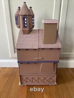 Playing Mantis Series 1 Rudolph Red Nosed Reindeer Santa's Castle Display Set