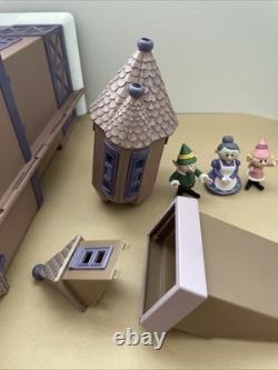 Playing Mantis Series 1 Rudolph Red Nosed Reindeer Santa's Castle Display Set