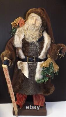 Primitive Early Antique SANTA CLAUS Doll 25 Figurine Sculpted Carved Wood Face